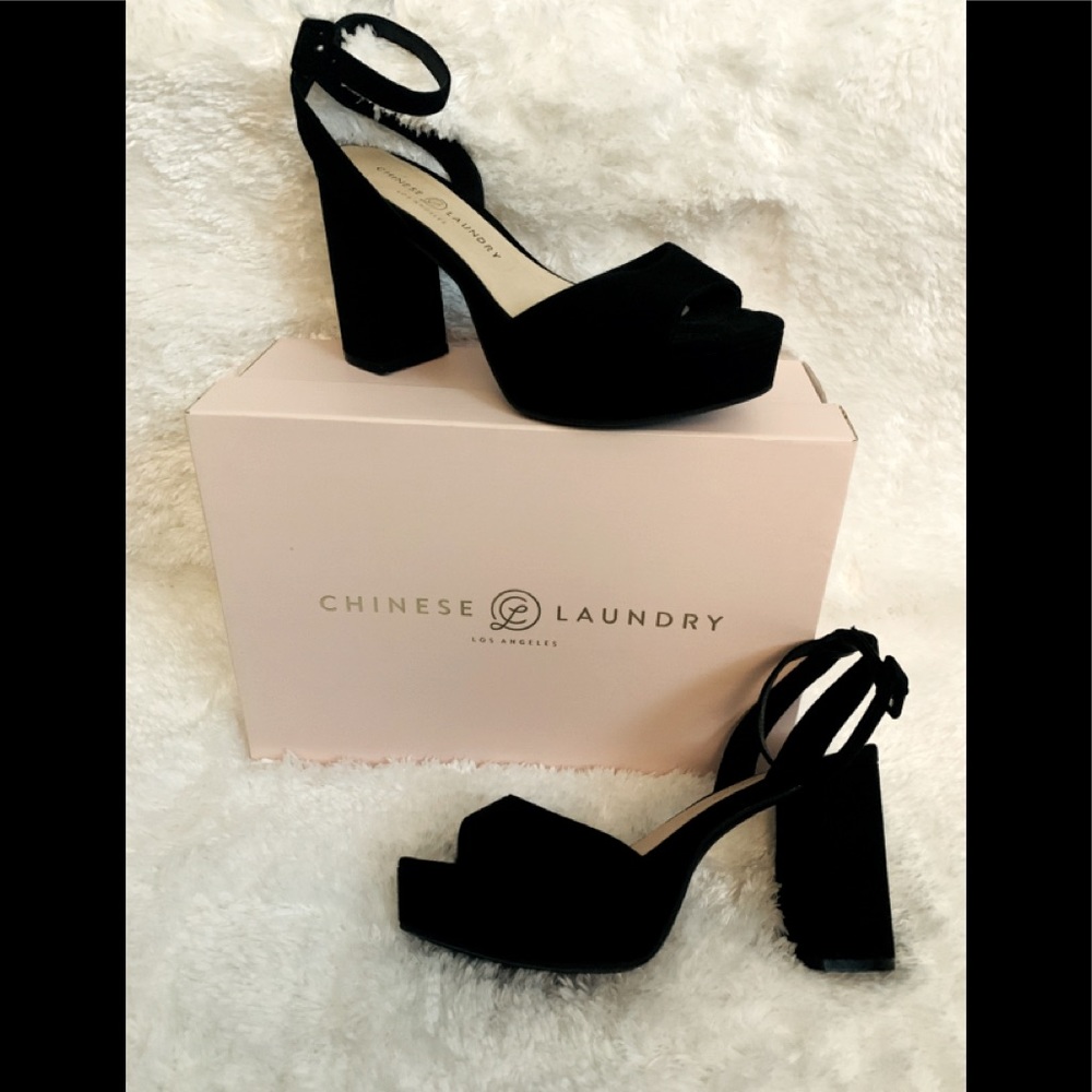 NWB Chinese Laundry Ankle Shoes